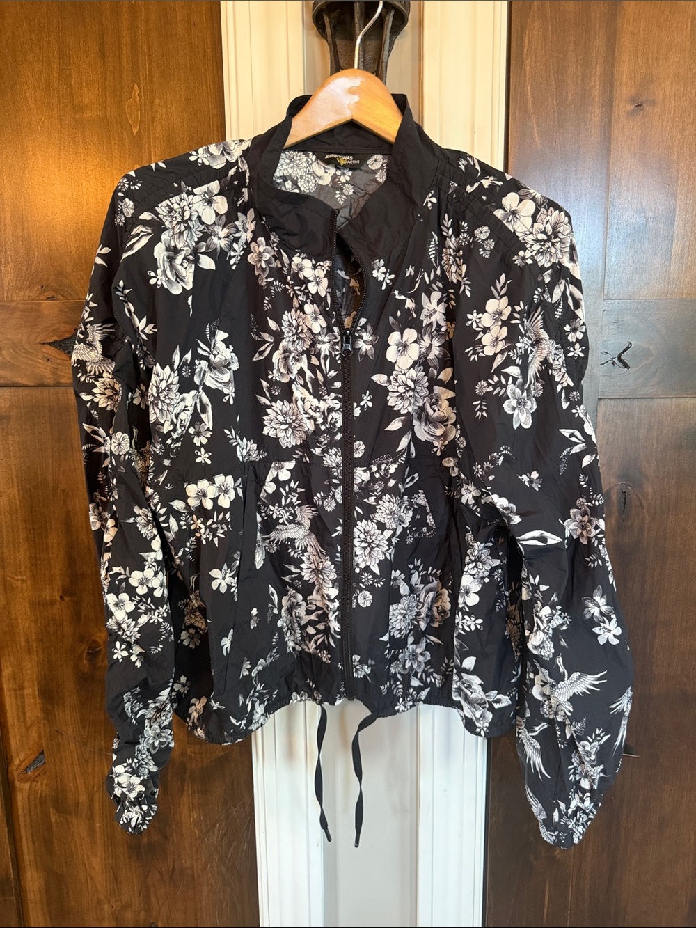 Johnny Was Black Floral Zip Front Lightweight Jacket L